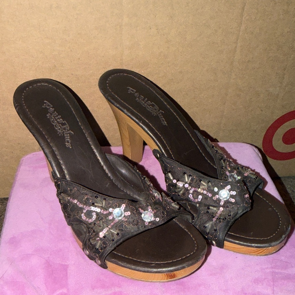 Paris Blues Brown Beaded Heels - Picture 3 of 6